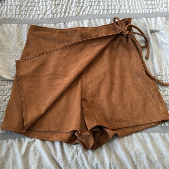 Abercrombie Skort - Picture 2 of 5